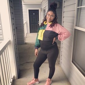 Meet your Posher, Crystal